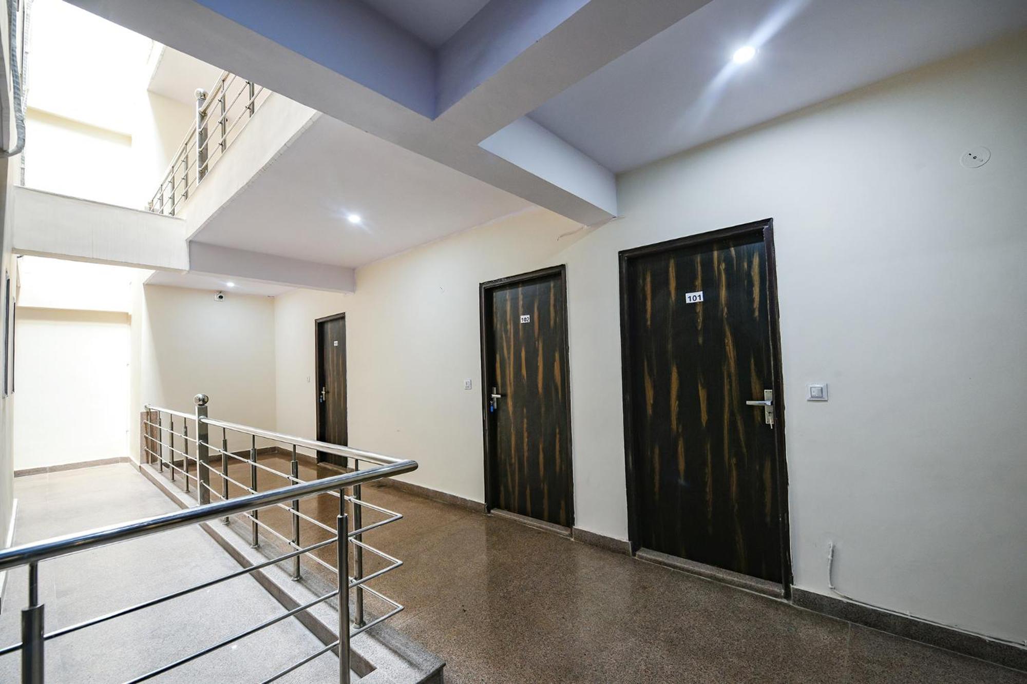 Fabhotel The Yashobhumi Near Yashobhoomi Convention Centre Delhi  Buitenkant foto