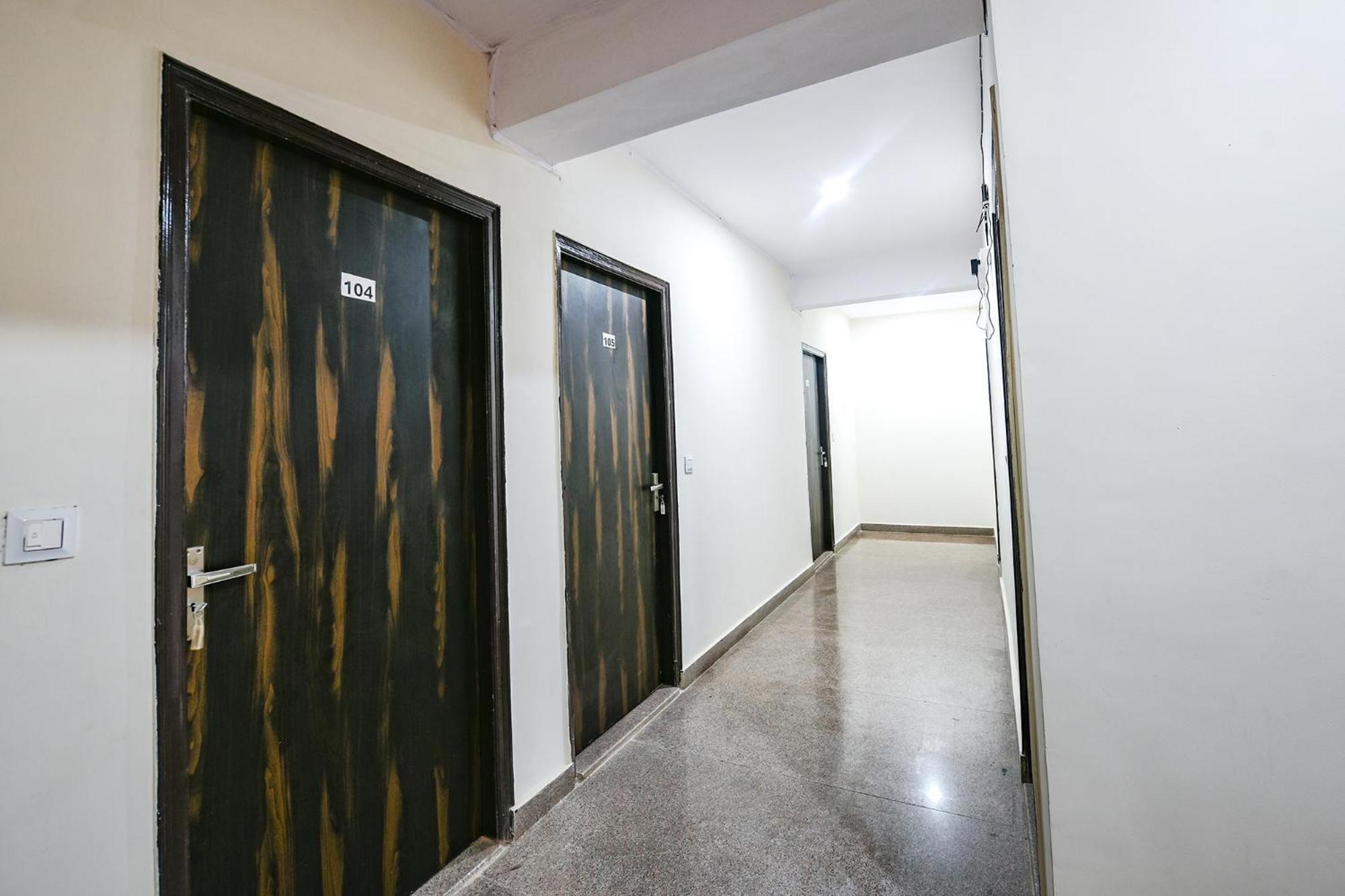 Fabhotel The Yashobhumi Near Yashobhoomi Convention Centre Delhi  Buitenkant foto